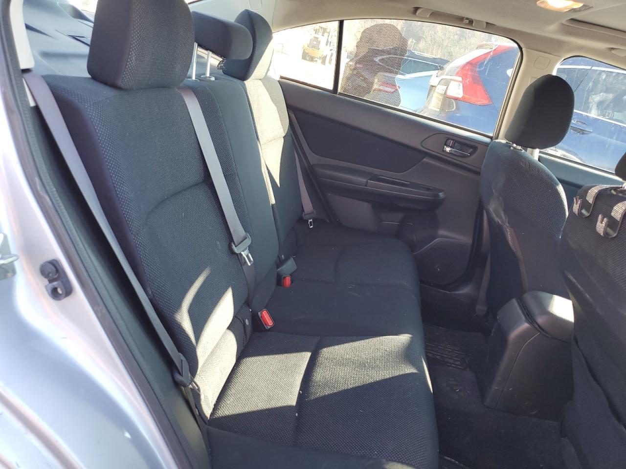 Subaru Impreza Premium Image 10