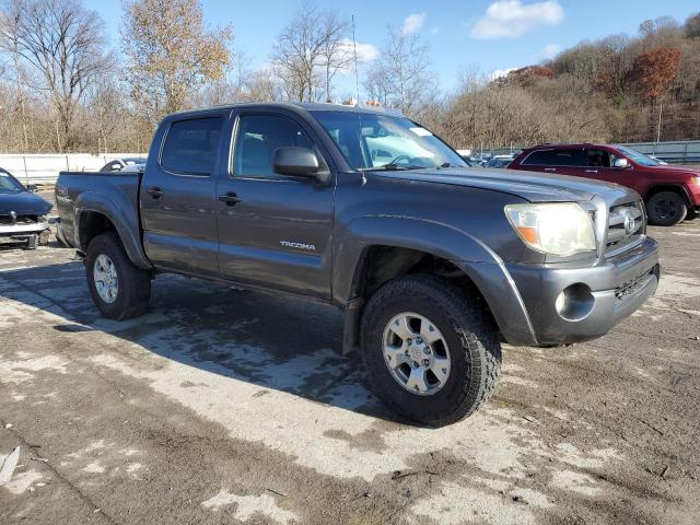 Toyota Tacoma Double Cab Image 2