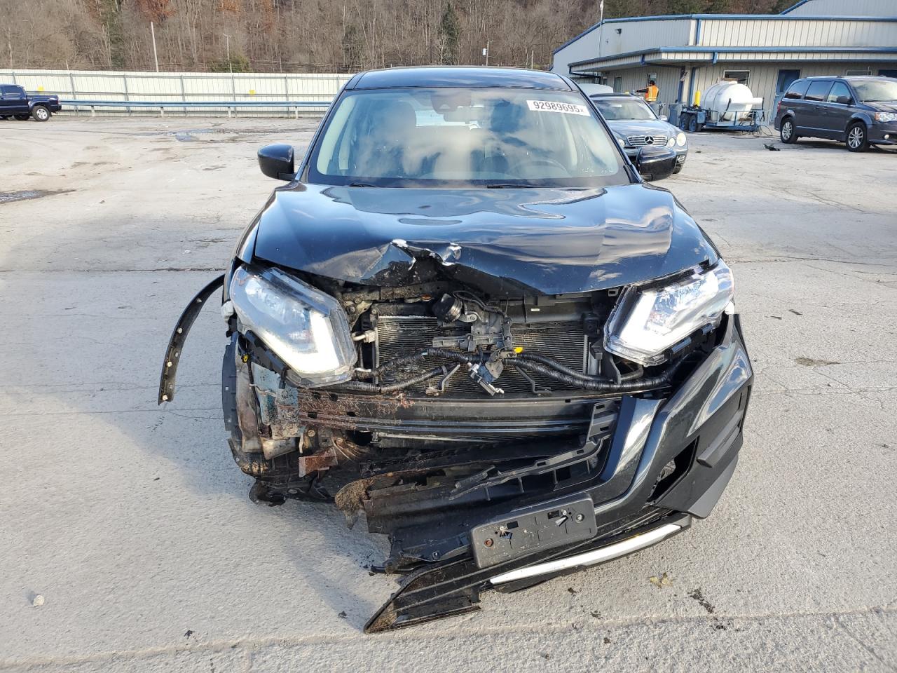 Nissan Rogue S Image 6