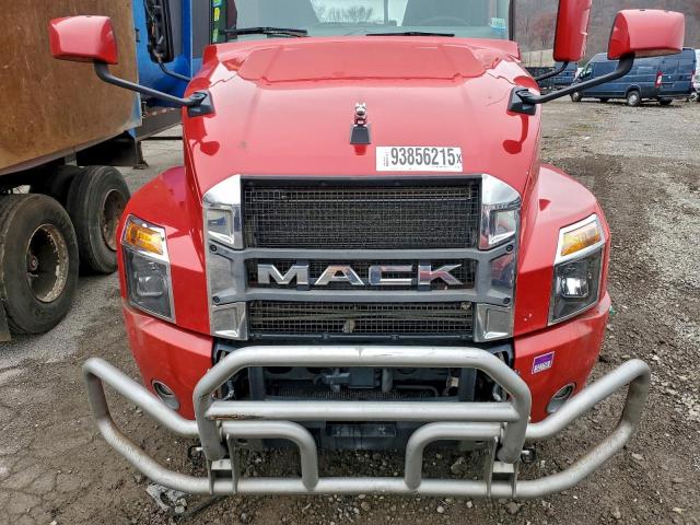 Mack Anthem Image 3