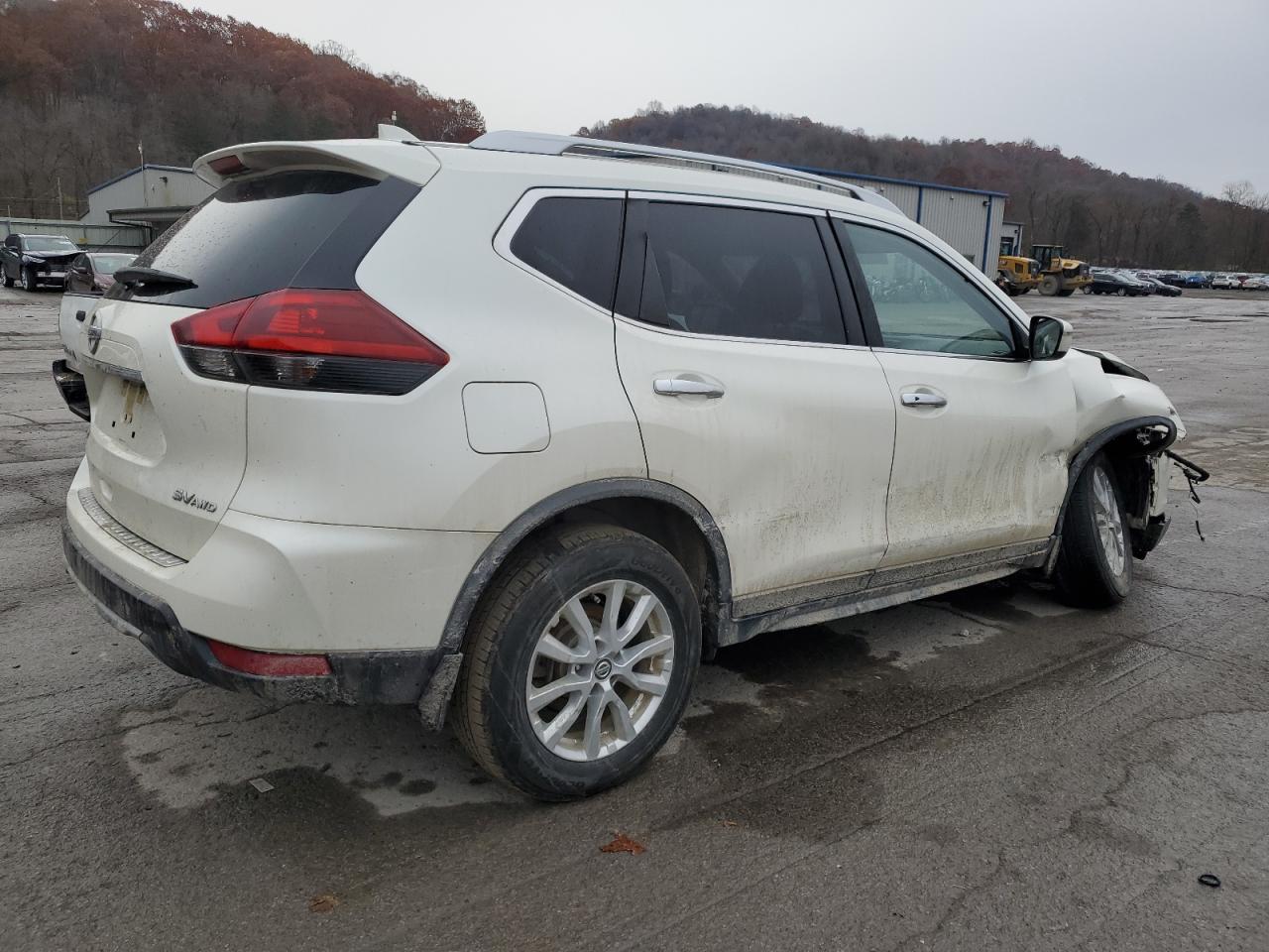Nissan Rogue S Image 8