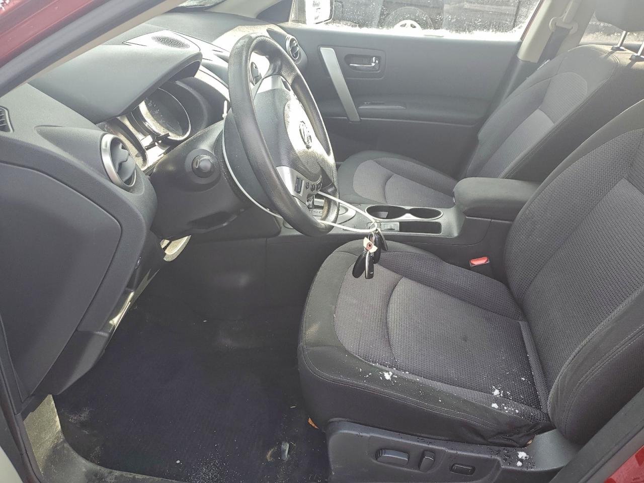 Nissan Rogue S Image 4