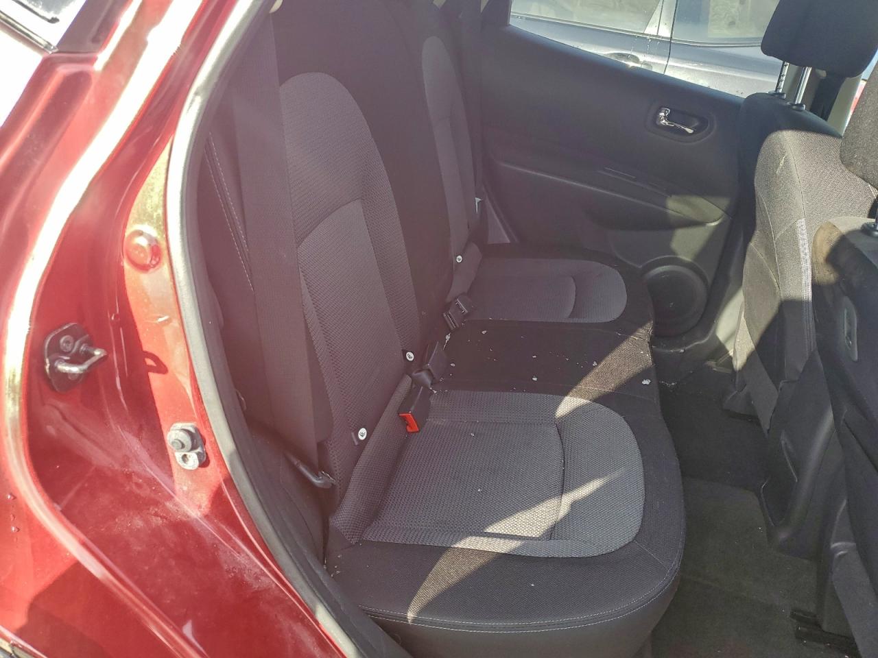 Nissan Rogue S Image 6