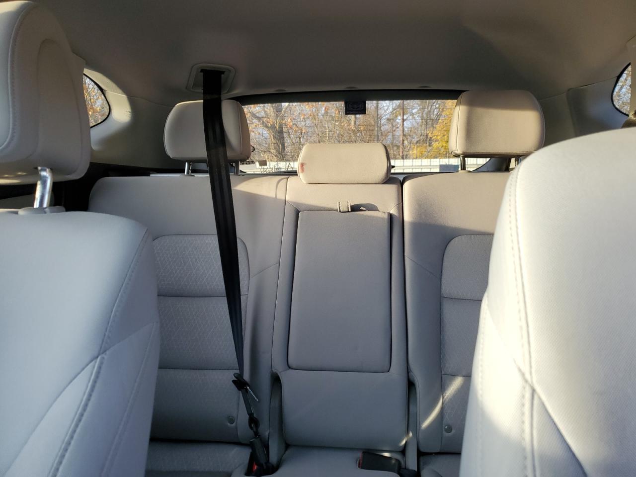 Hyundai TUCSON Limited Image 12