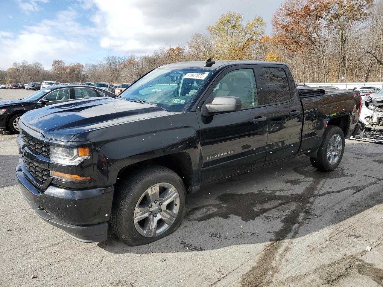 Chevrolet Silverado K1500 Custom Image 1