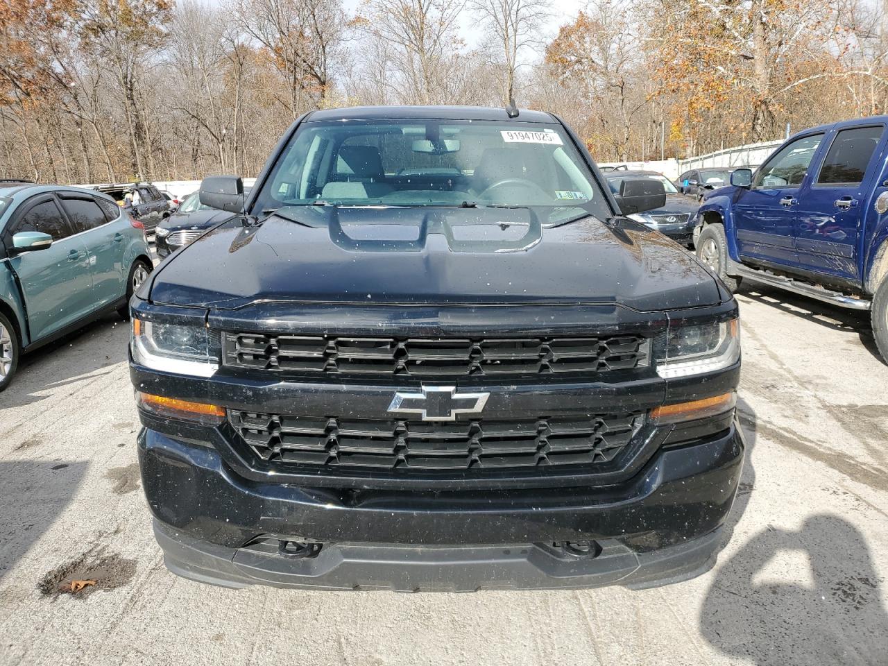 Chevrolet Silverado K1500 Custom Image 12