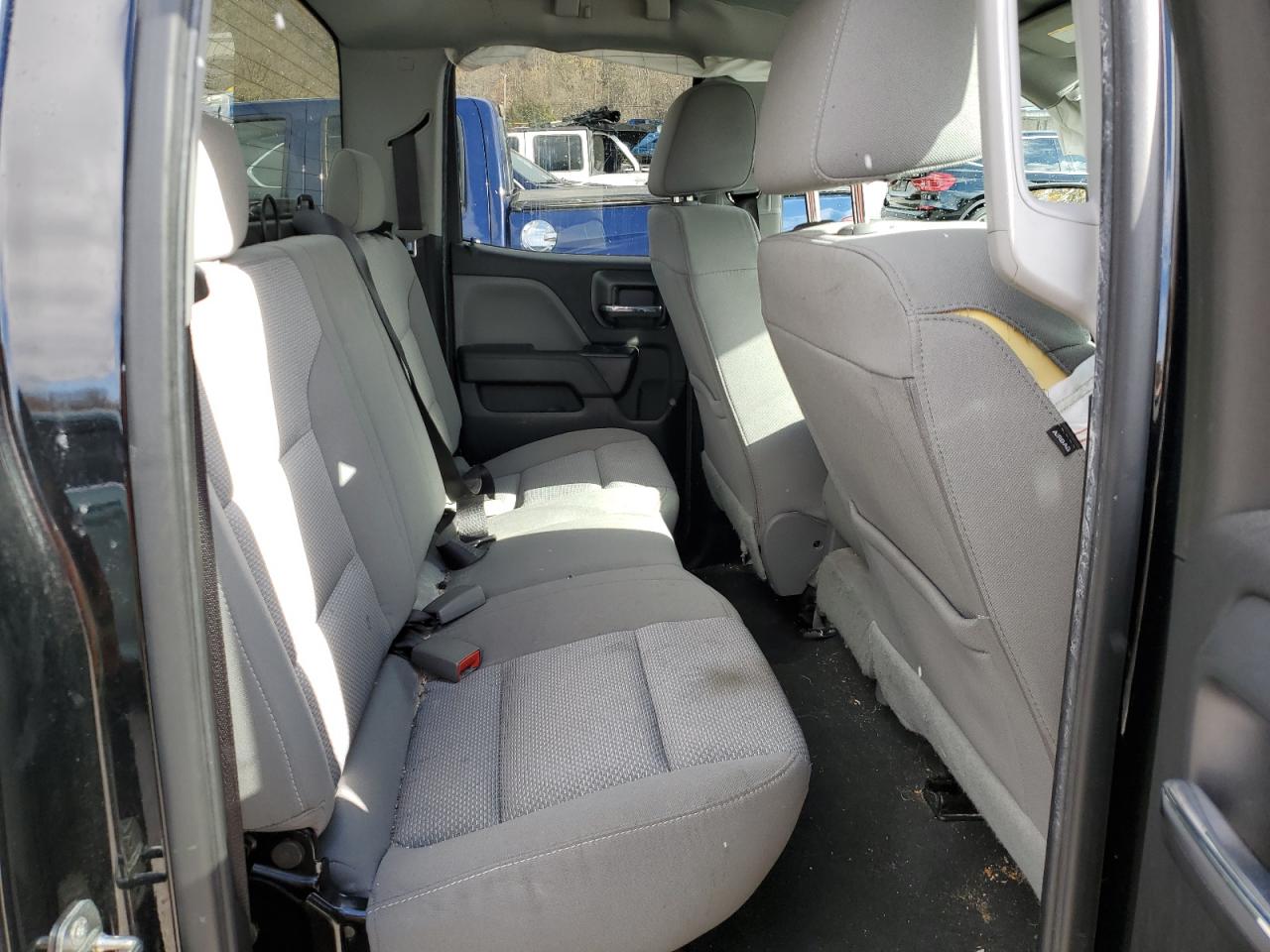 Chevrolet Silverado K1500 Custom Image 5