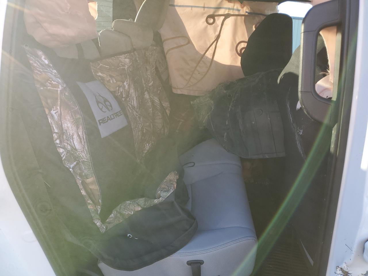 Toyota Tacoma Double Cab Image 9