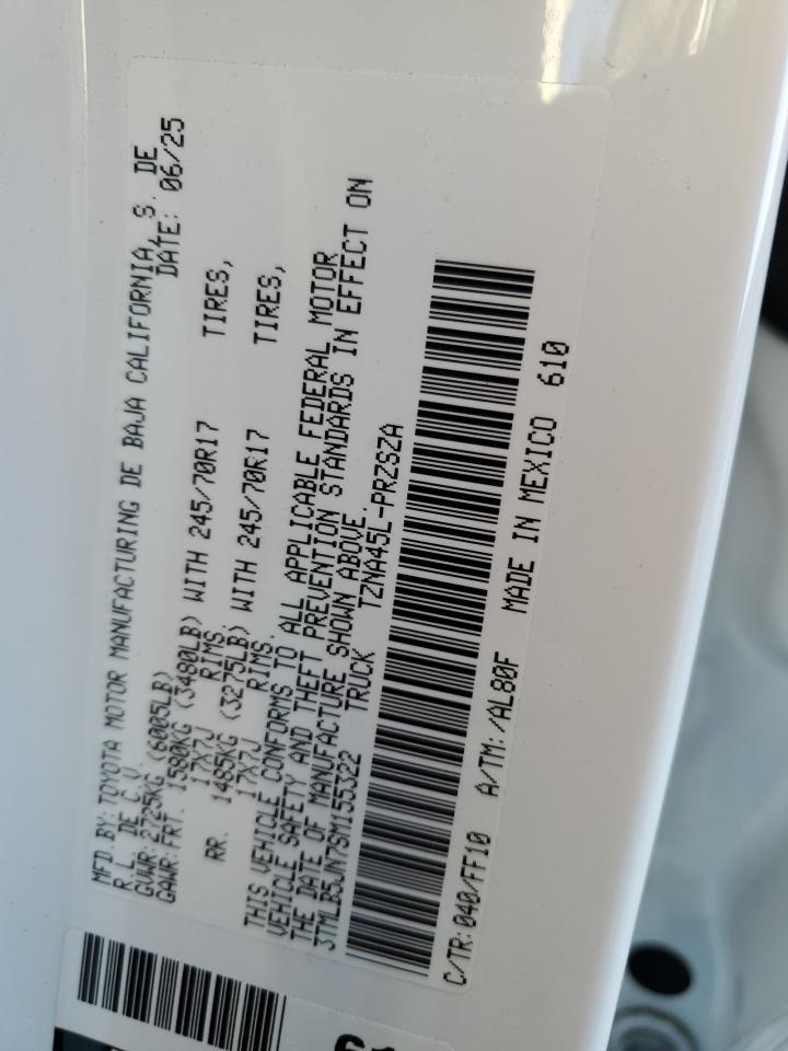 Toyota Tacoma Double Cab Image 12