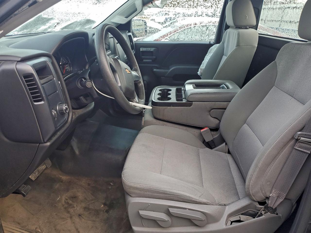 Chevrolet Silverado C1500 Image 8