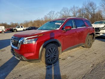  Salvage Nissan Pathfinder