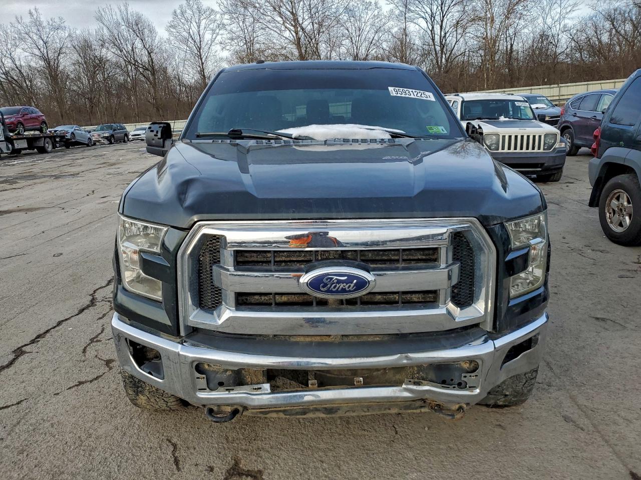 Ford F-150 Supercrew Image 4