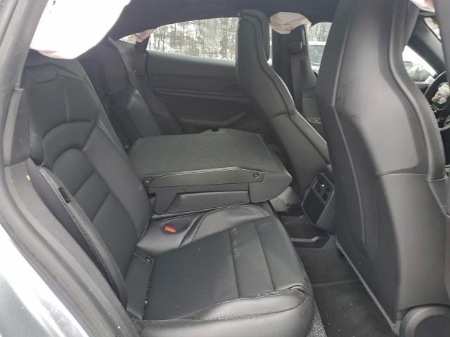 Porsche Taycan Image 7