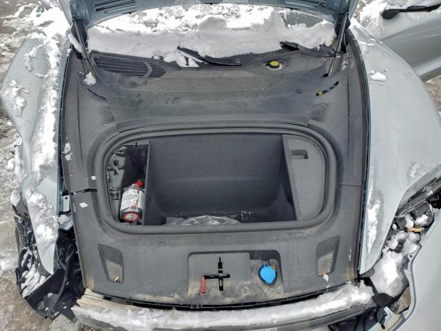 Porsche Taycan Image 10