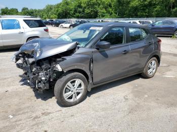  Salvage Nissan Kicks