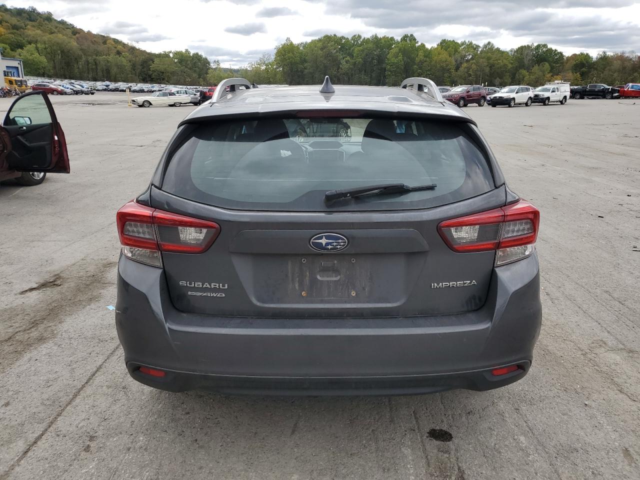 Subaru Impreza Premium Image 6