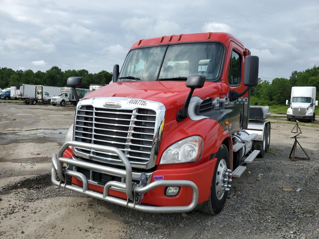 Freightliner Cascadia 1 Image 2