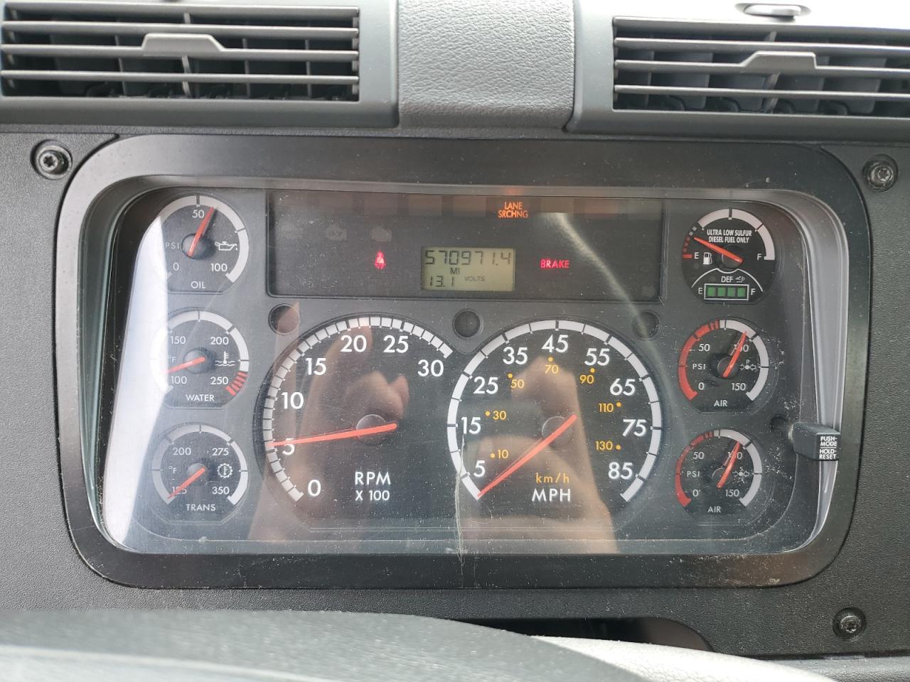 Freightliner Cascadia 1 Image 9