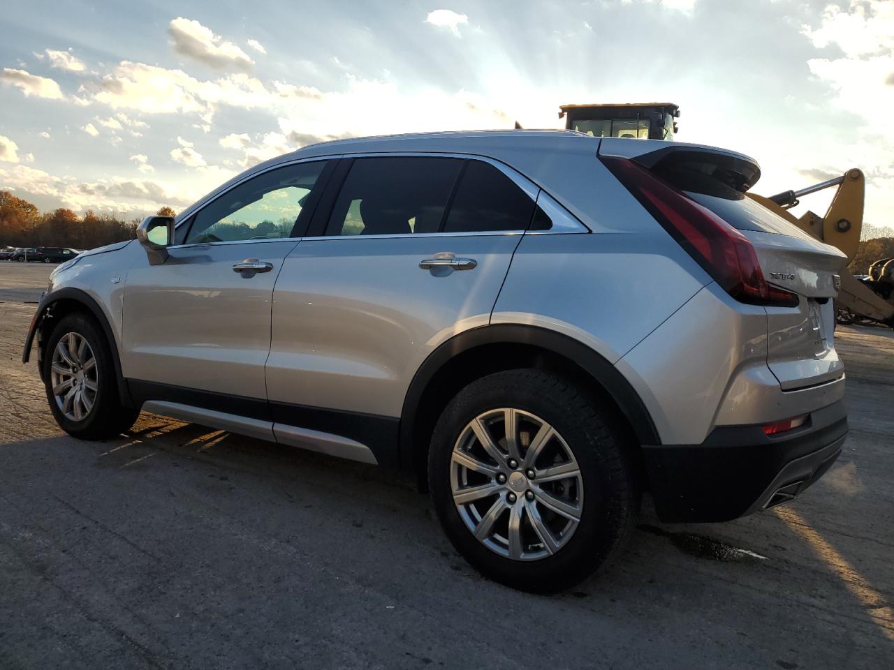 Cadillac XT4 Premium Luxury Image 2