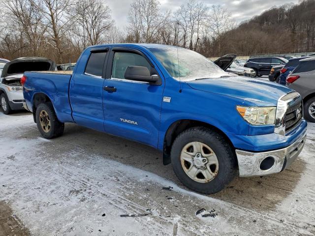 Toyota Tundra Double Cab Image 3