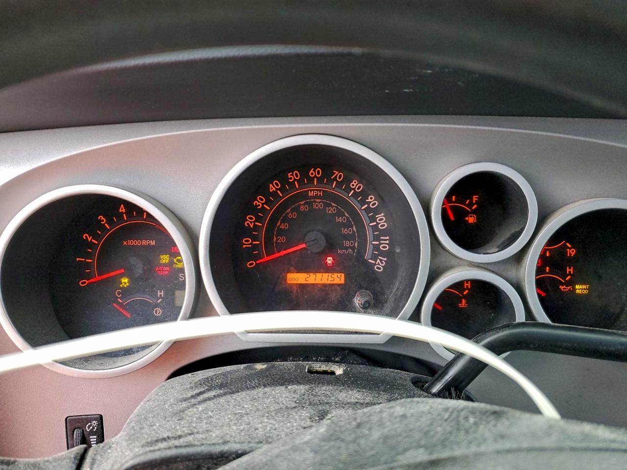 Toyota Tundra Double Cab Image 9