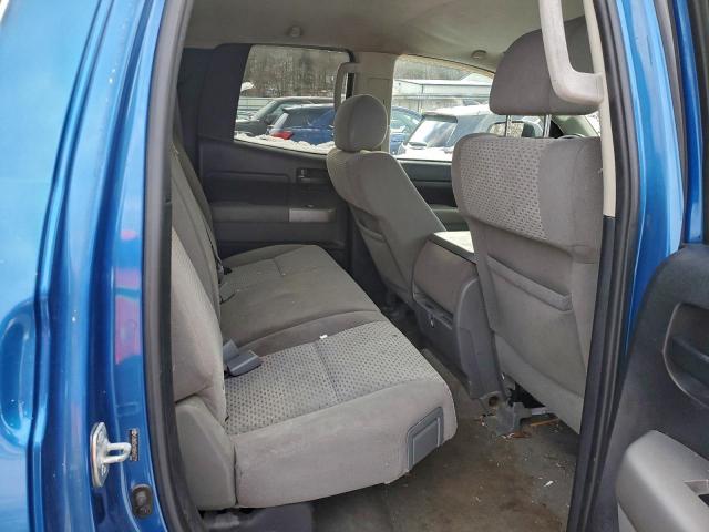 Toyota Tundra Double Cab Image 12