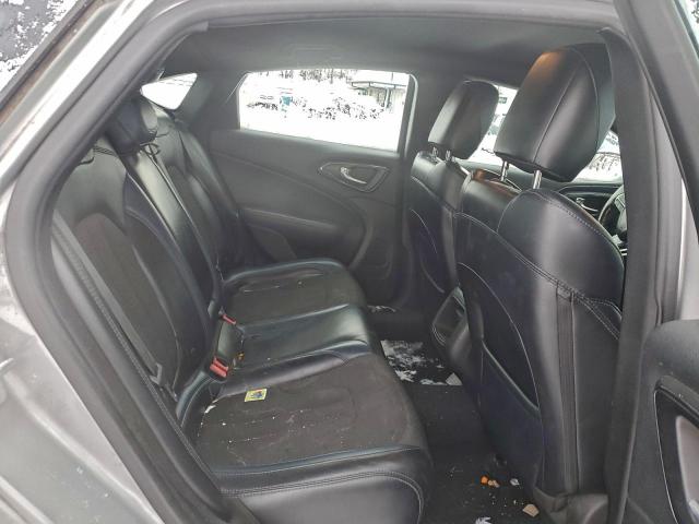 Chrysler 200 S Image 11