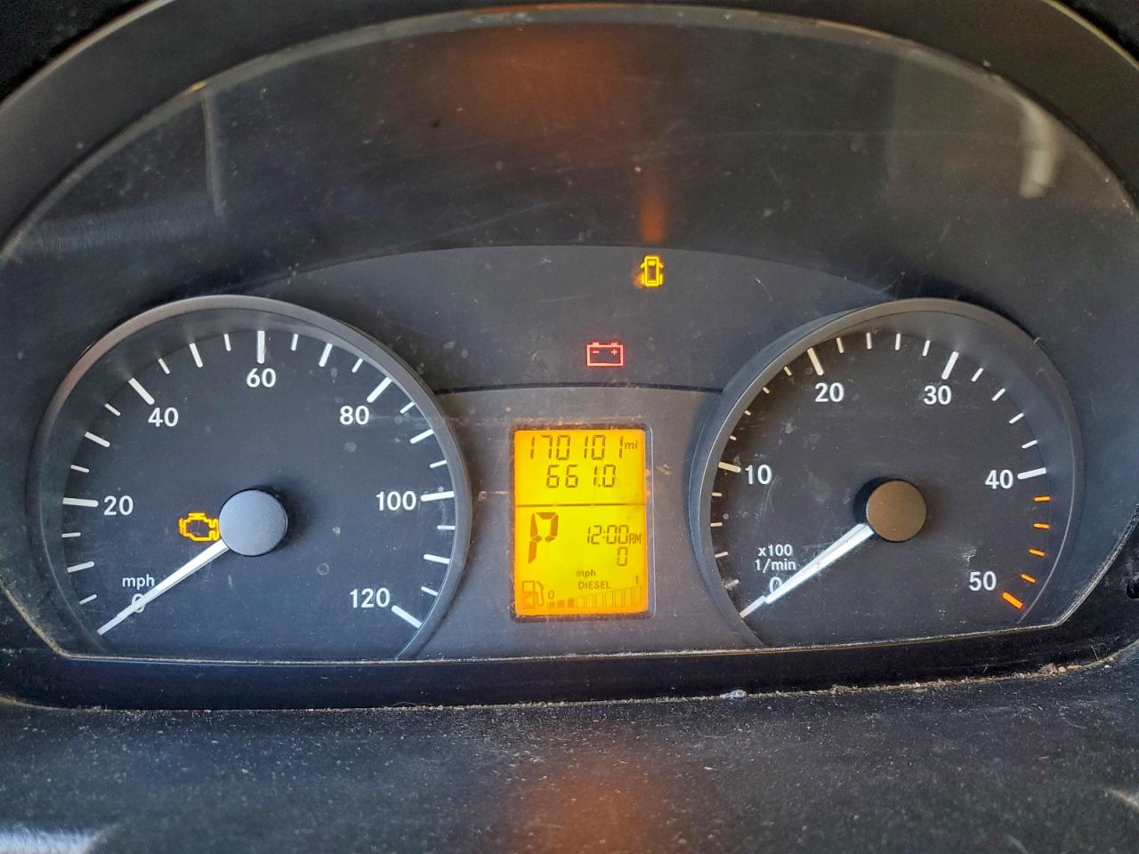 Dodge Sprinter 2500 Image 7