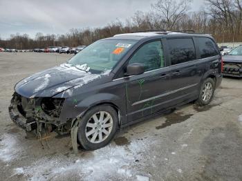  Salvage Chrysler Minivan