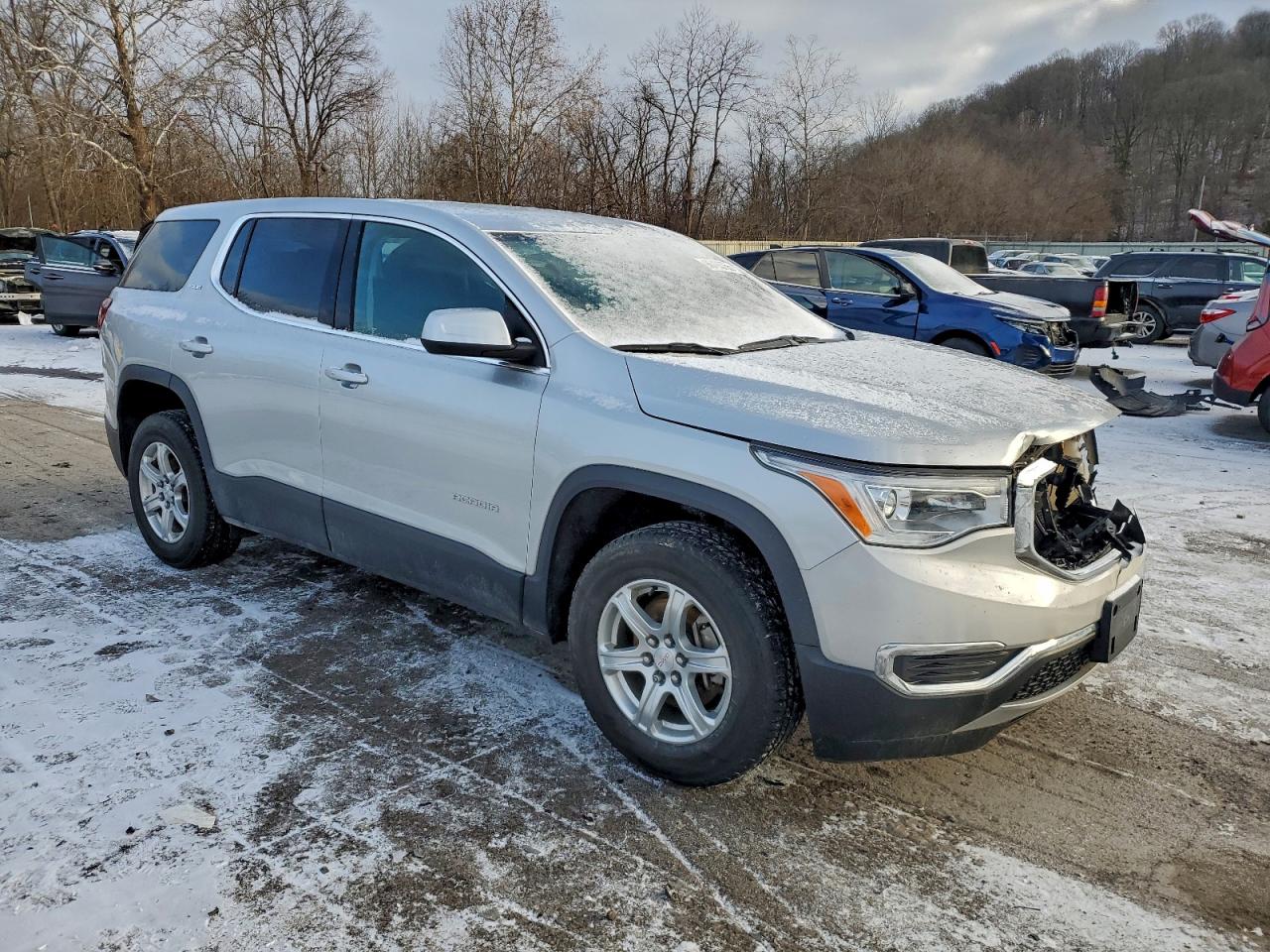 GMC Acadia Sle Image 2