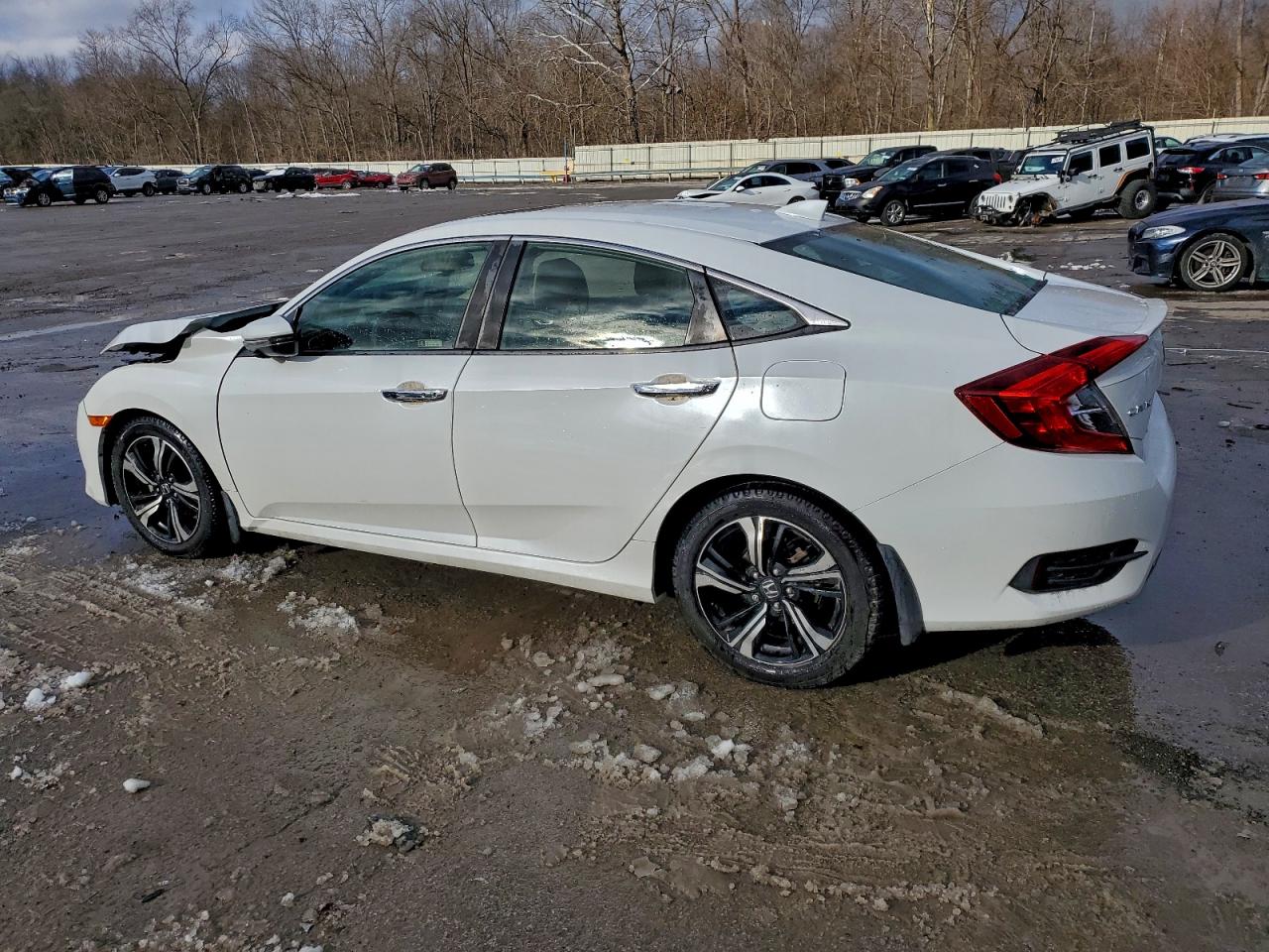 Honda Civic Touring Image 4