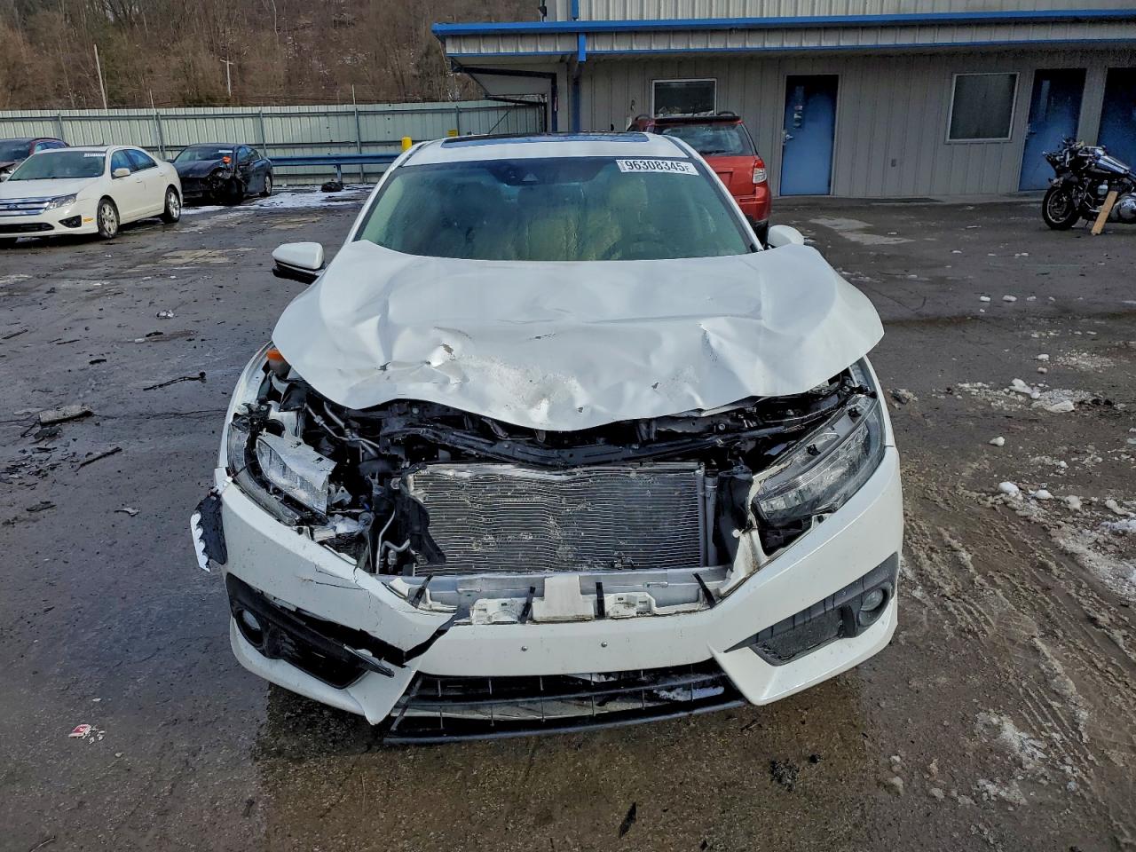 Honda Civic Touring Image 3