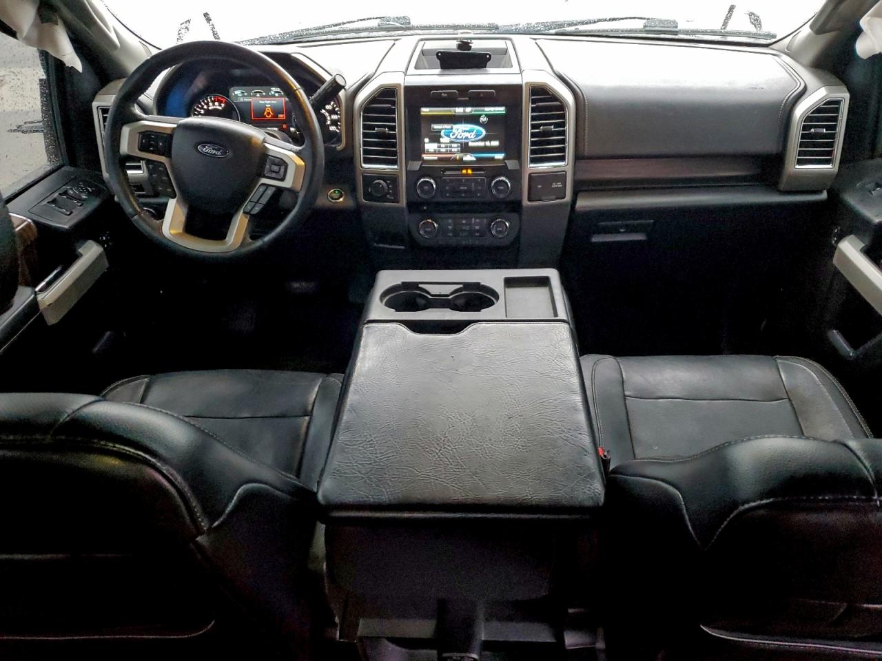 Ford F-150 Supercrew Image 6