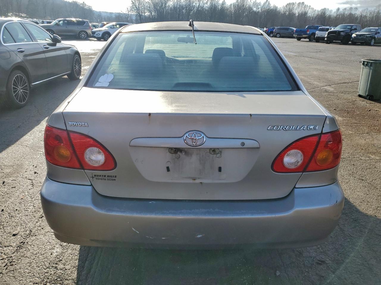 Toyota Corolla Ce Image 7