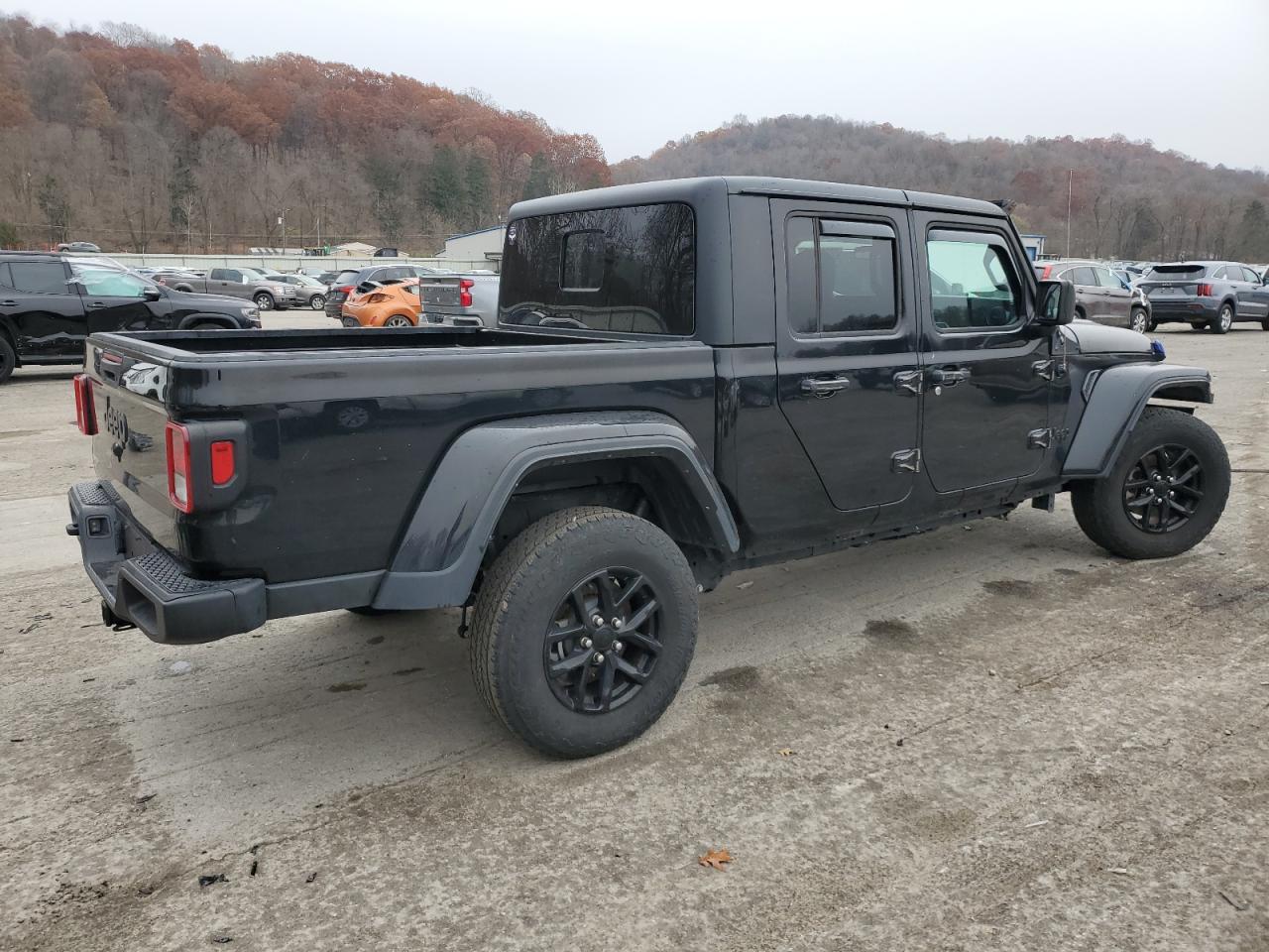 Jeep Gladiator Sport Image 8