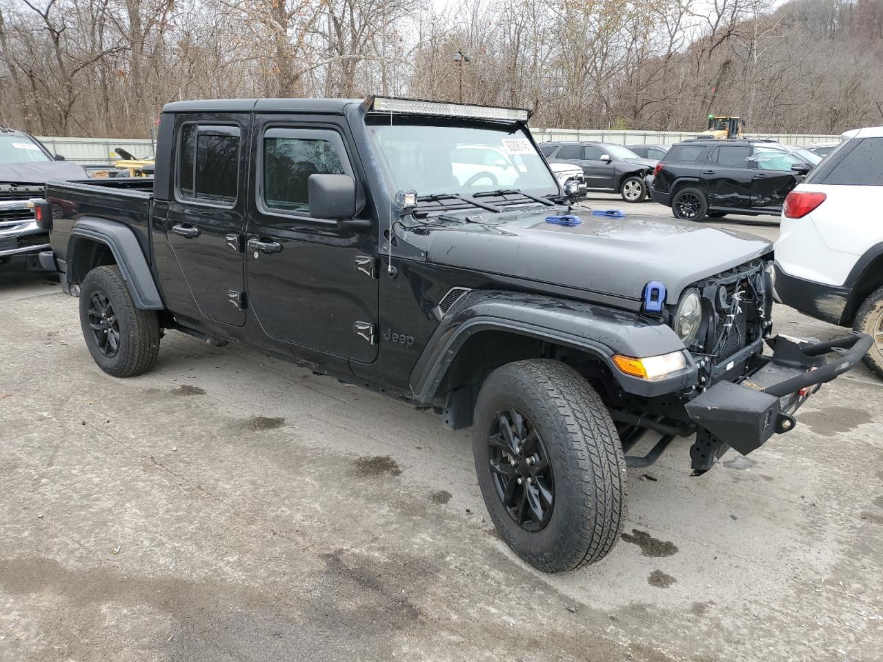 Jeep Gladiator Sport Image 13