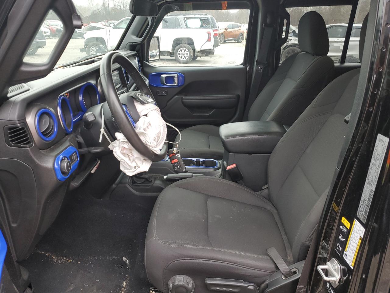 Jeep Gladiator Sport Image 10