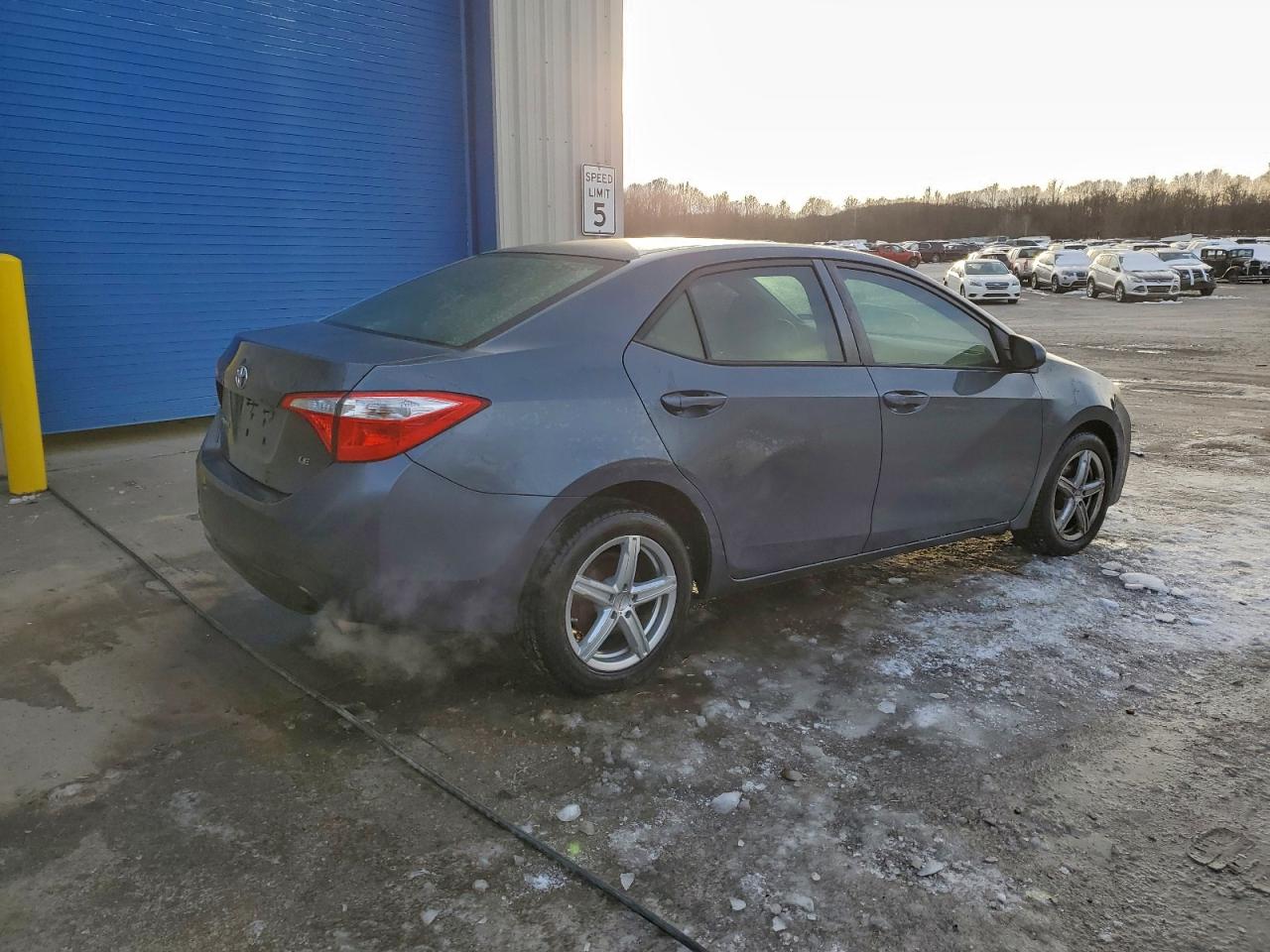 Toyota Corolla L Image 4