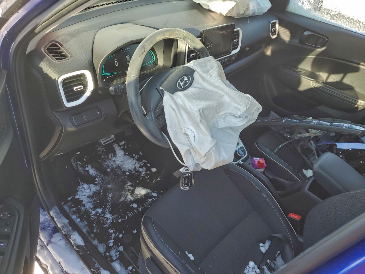 Hyundai VENUE Sel Image 3