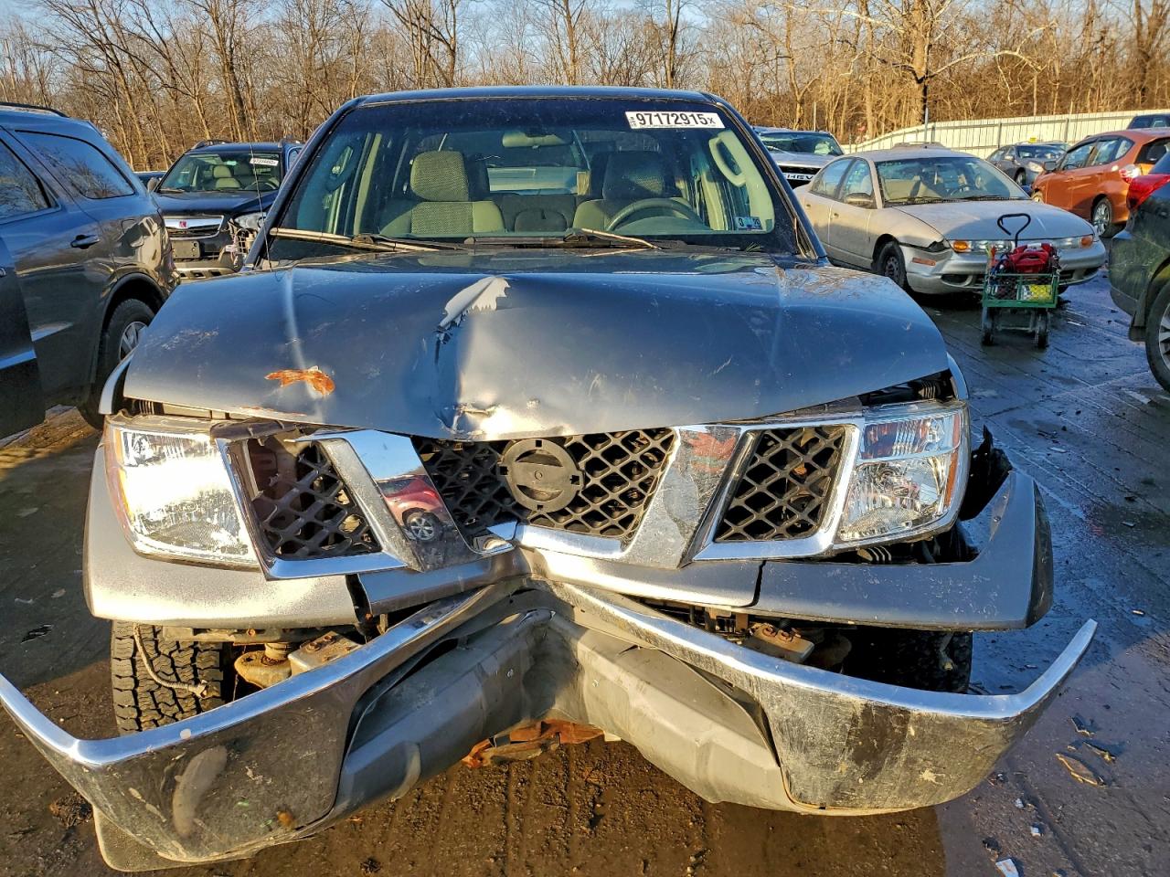 Nissan Frontier Crew Cab Le Image 11