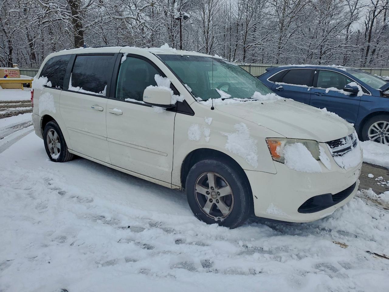 Dodge Caravan Sxt Image 4