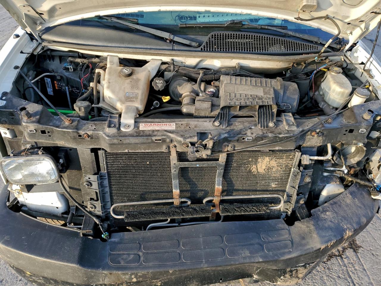 Chevrolet Express Image 9