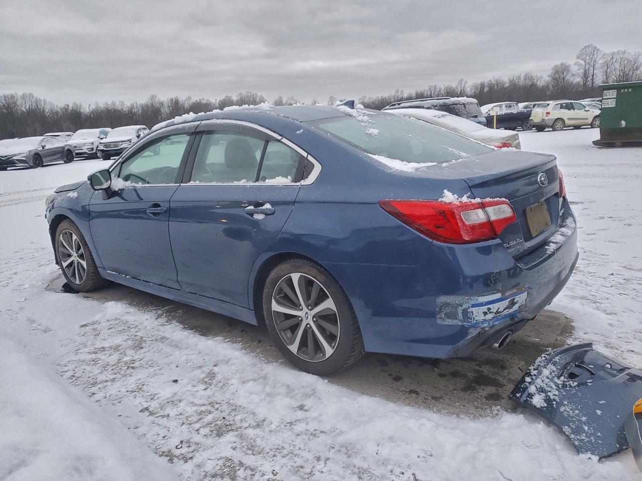 Subaru Legacy 2.5i Limited Image 4