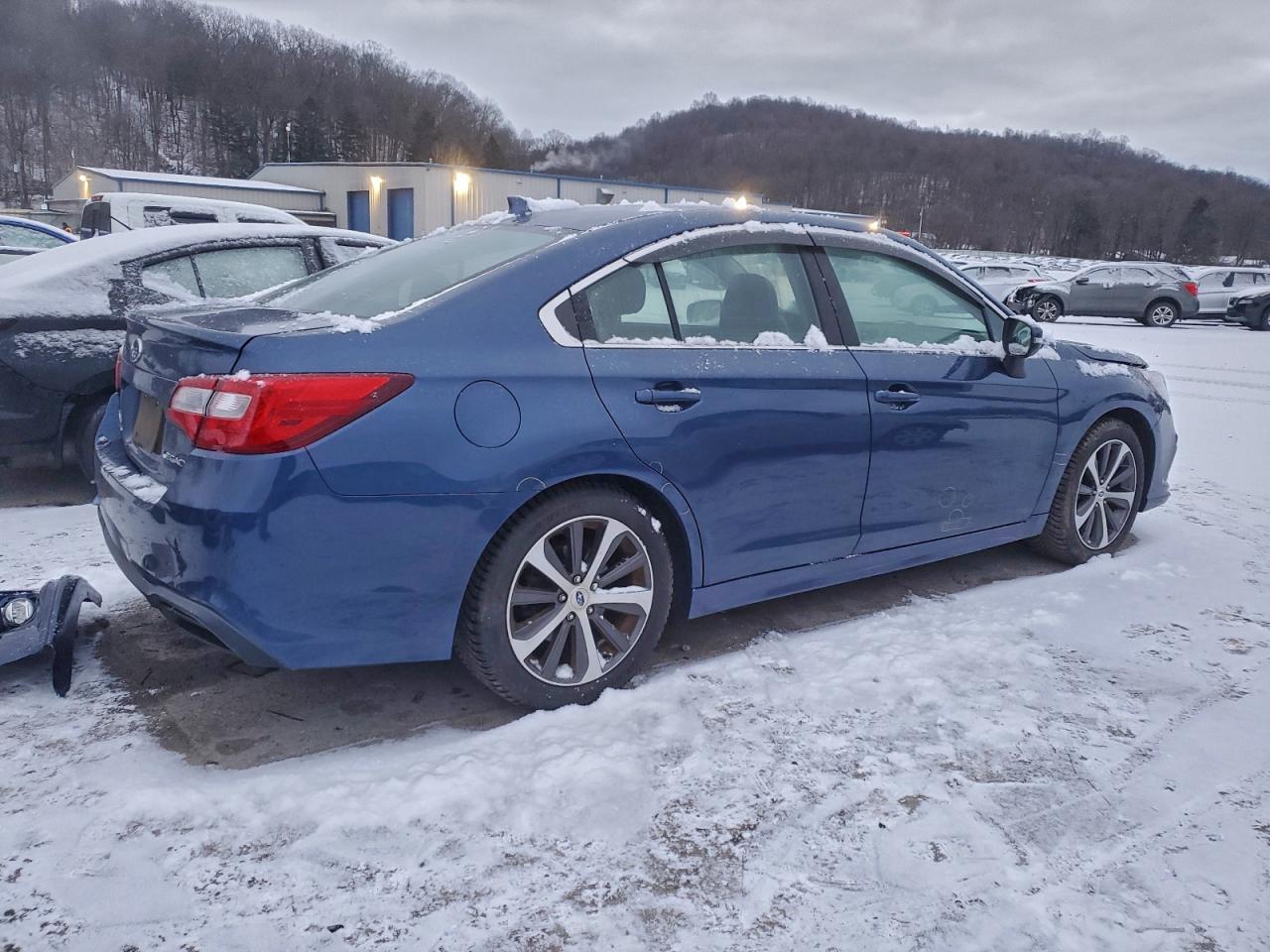 Subaru Legacy 2.5i Limited Image 5