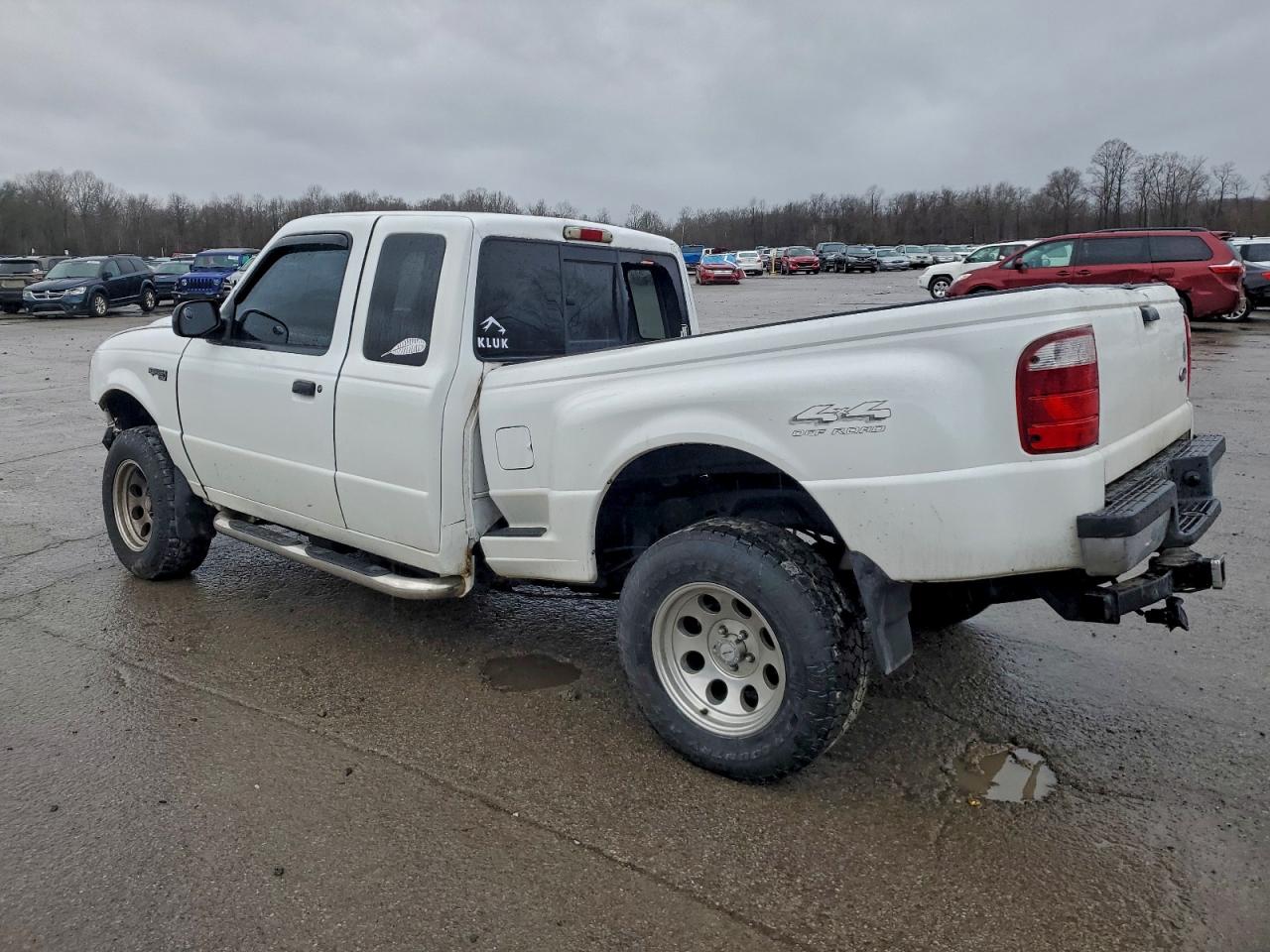 Ford Ranger Super Cab Image 3