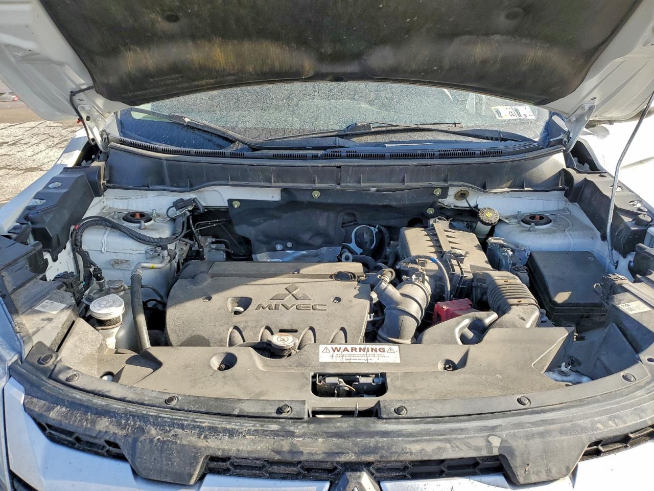 Mitsubishi Outlander Es Image 11