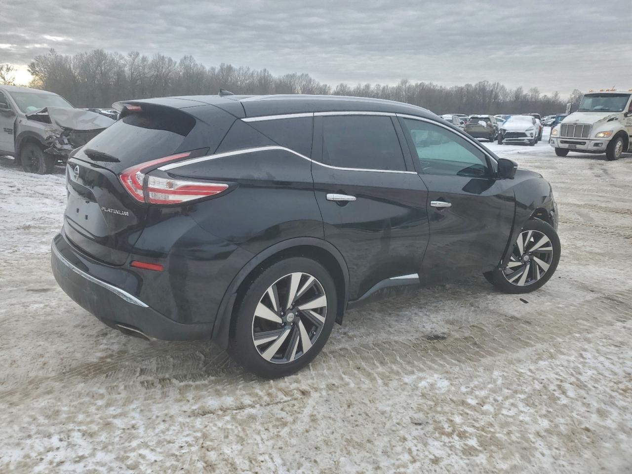 Nissan Murano S Image 4