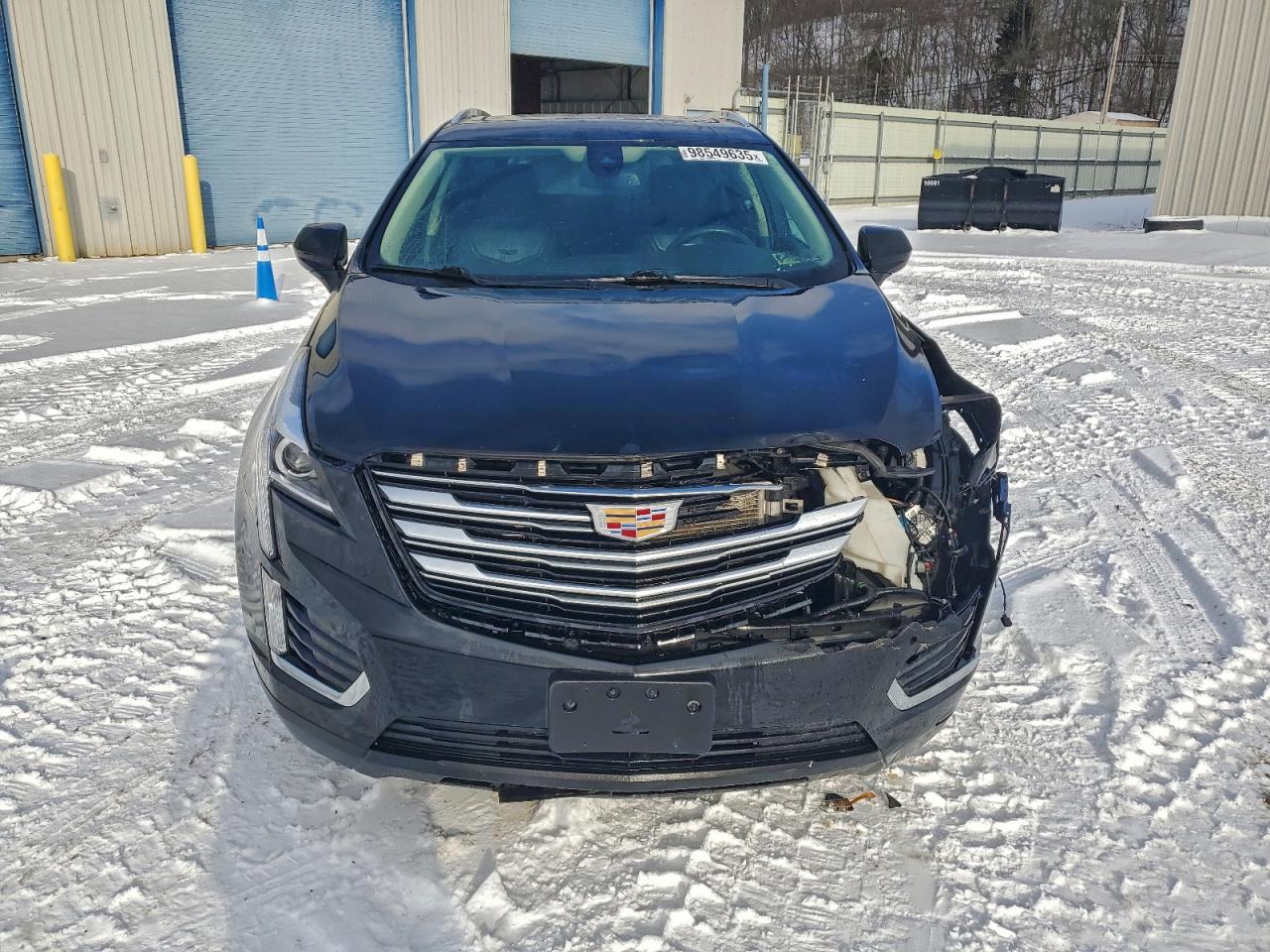 Cadillac XT5 Luxury Image 3