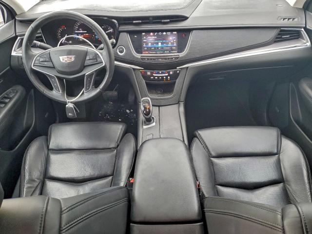 Cadillac XT5 Luxury Image 5