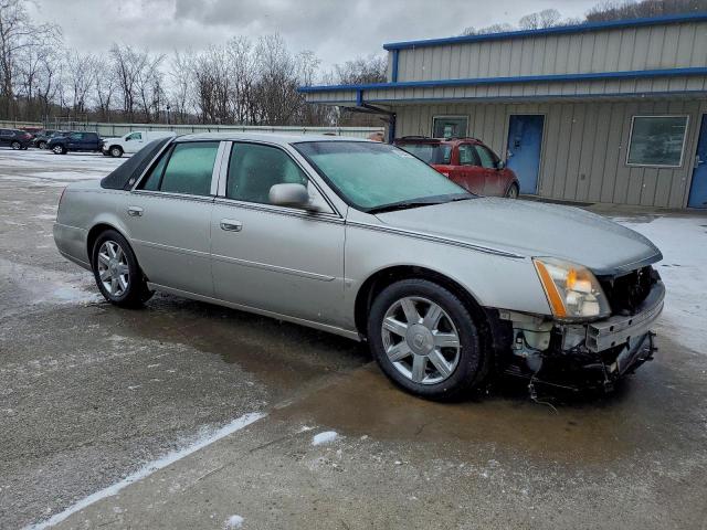 Cadillac DTS Image 10